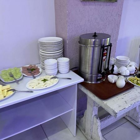 Nica Hotel Kobuleti Eksteriør billede