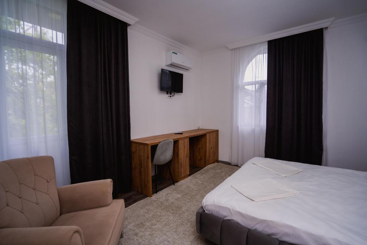 Nica Hotel Kobuleti Eksteriør billede